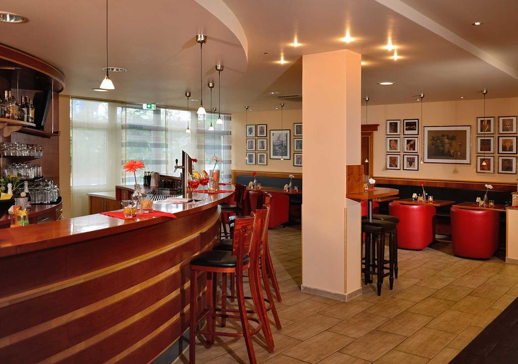 Michel Hotel Frankfurt Airport Rüsselsheim Екстериор снимка