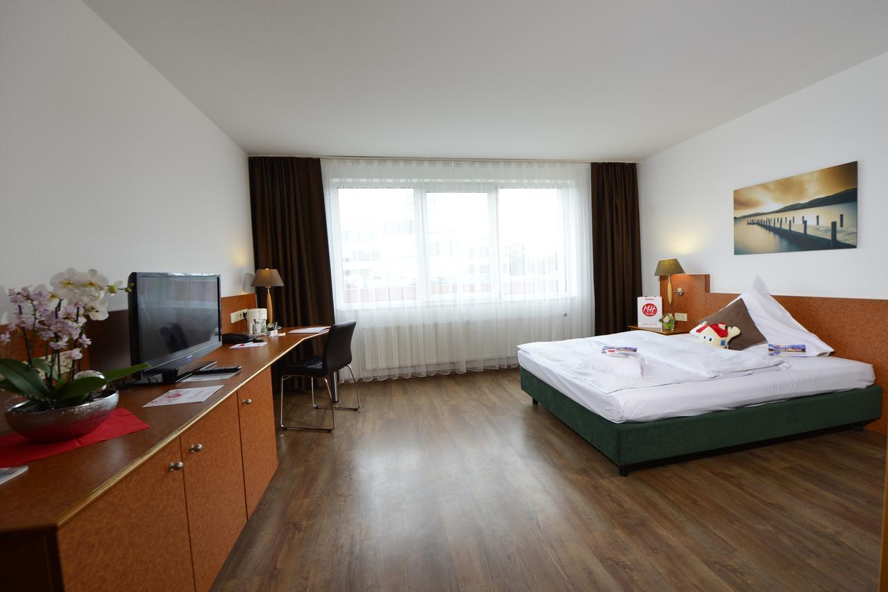 Michel Hotel Frankfurt Airport Rüsselsheim Екстериор снимка