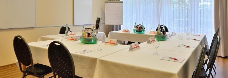 Michel Hotel Frankfurt Airport Rüsselsheim Екстериор снимка