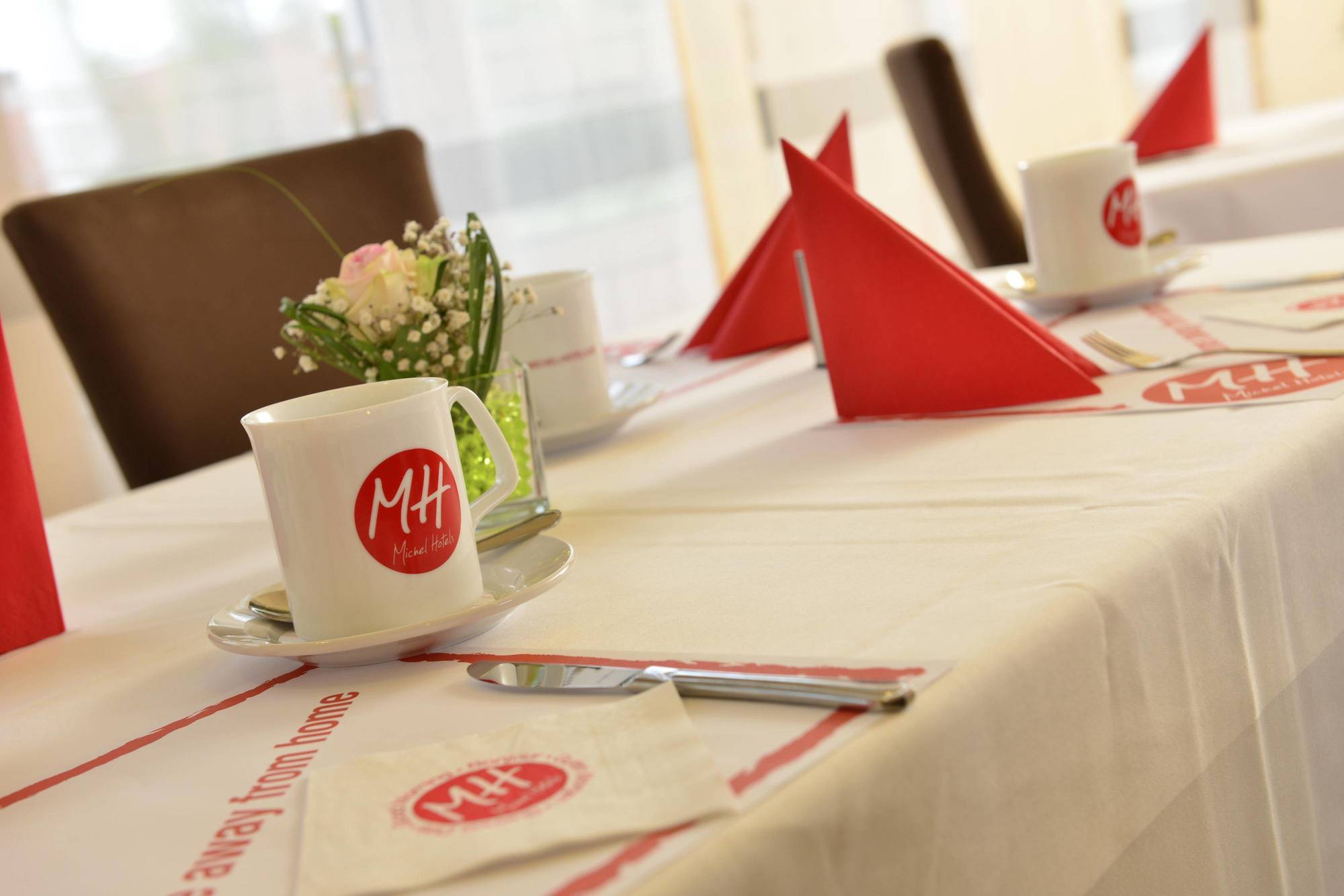 Michel Hotel Frankfurt Airport Rüsselsheim Екстериор снимка