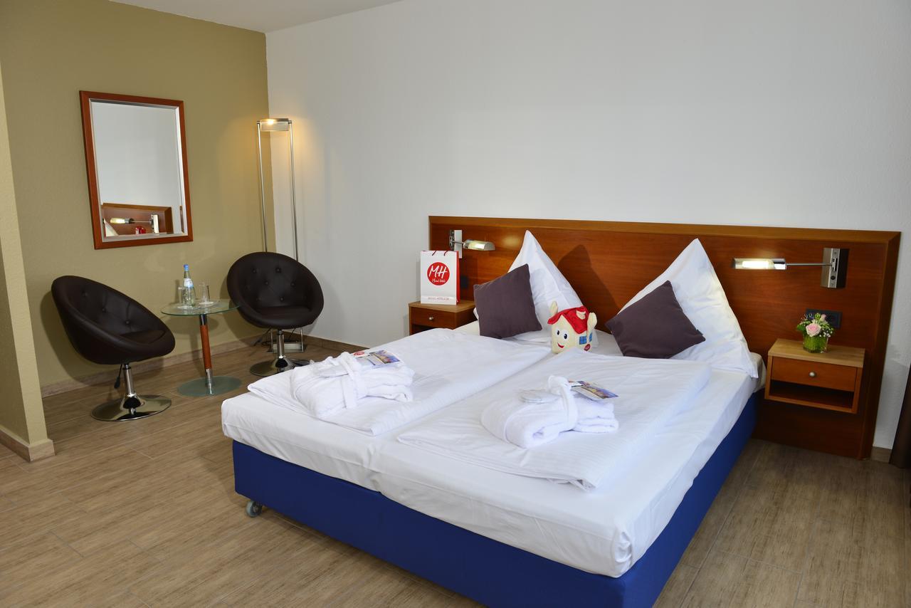 Michel Hotel Frankfurt Airport Rüsselsheim Екстериор снимка