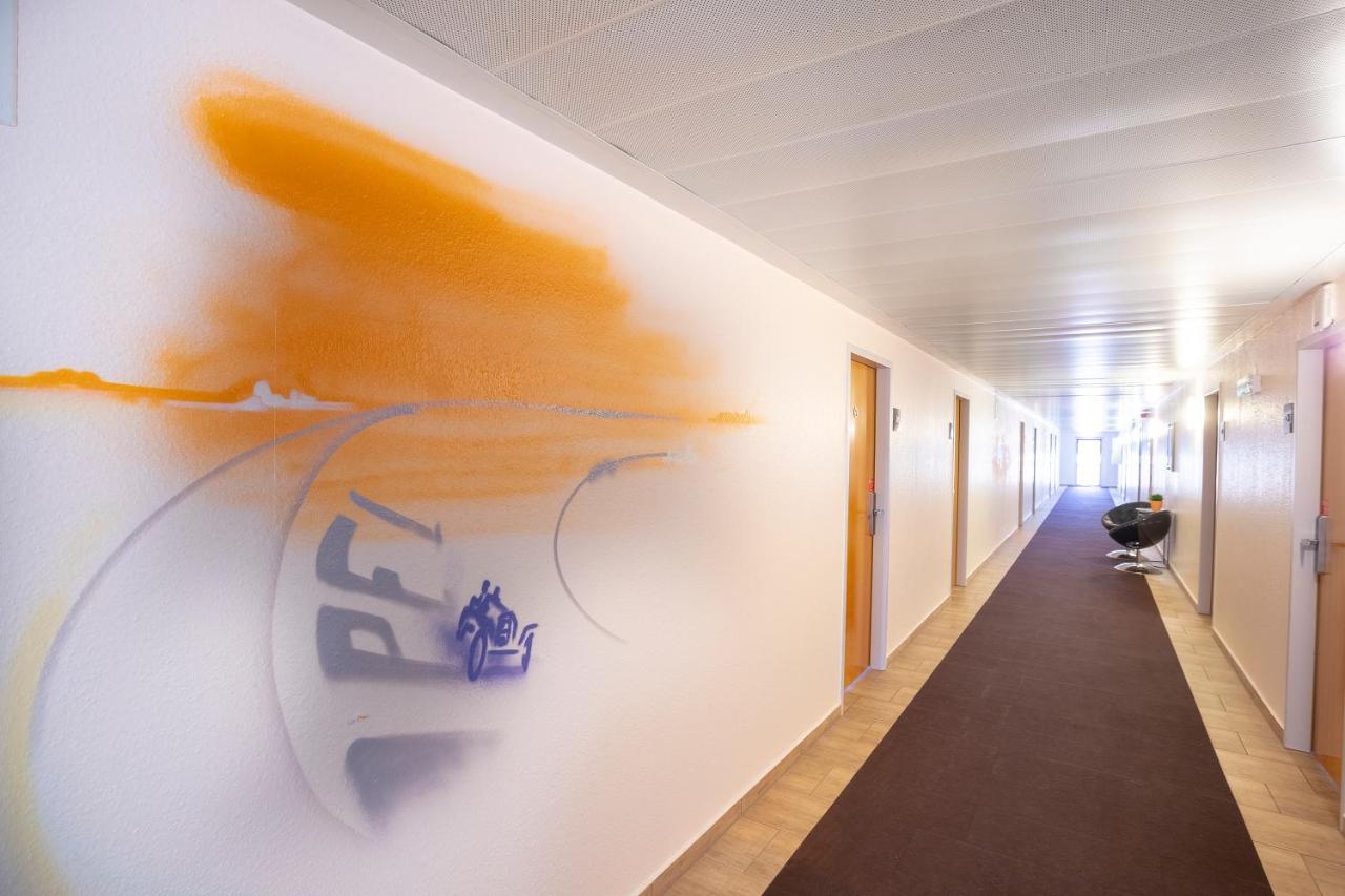 Michel Hotel Frankfurt Airport Rüsselsheim Екстериор снимка