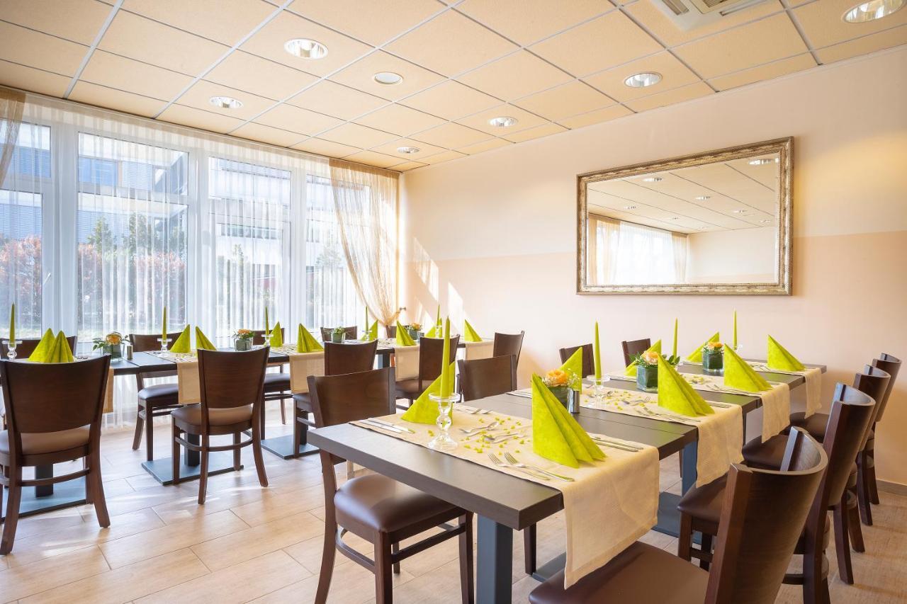 Michel Hotel Frankfurt Airport Rüsselsheim Екстериор снимка