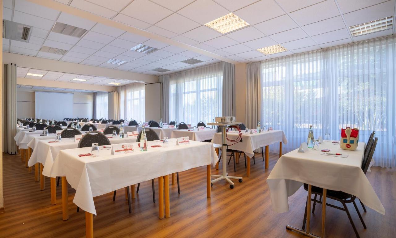 Michel Hotel Frankfurt Airport Rüsselsheim Екстериор снимка